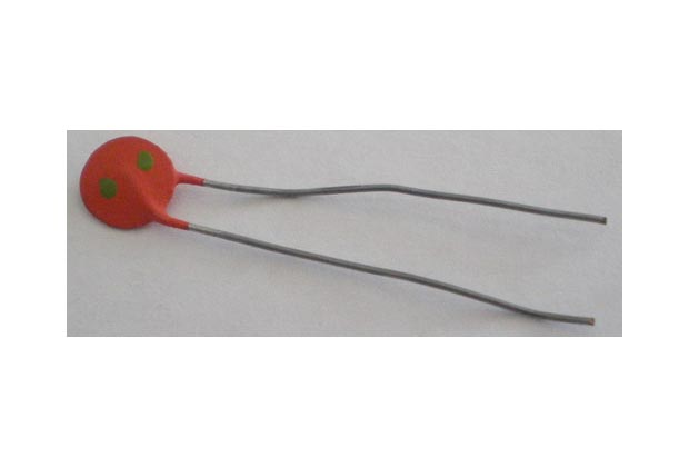 Фото конденсатора КД1